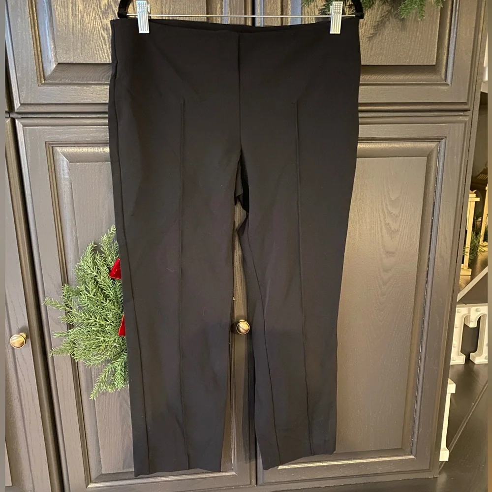 DREW Black Stretch Pull-On Pants | 10 | Made in USA | Good Pre-Loved Condition
